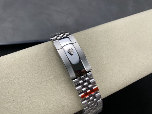 激安ロレックス着用イメージ